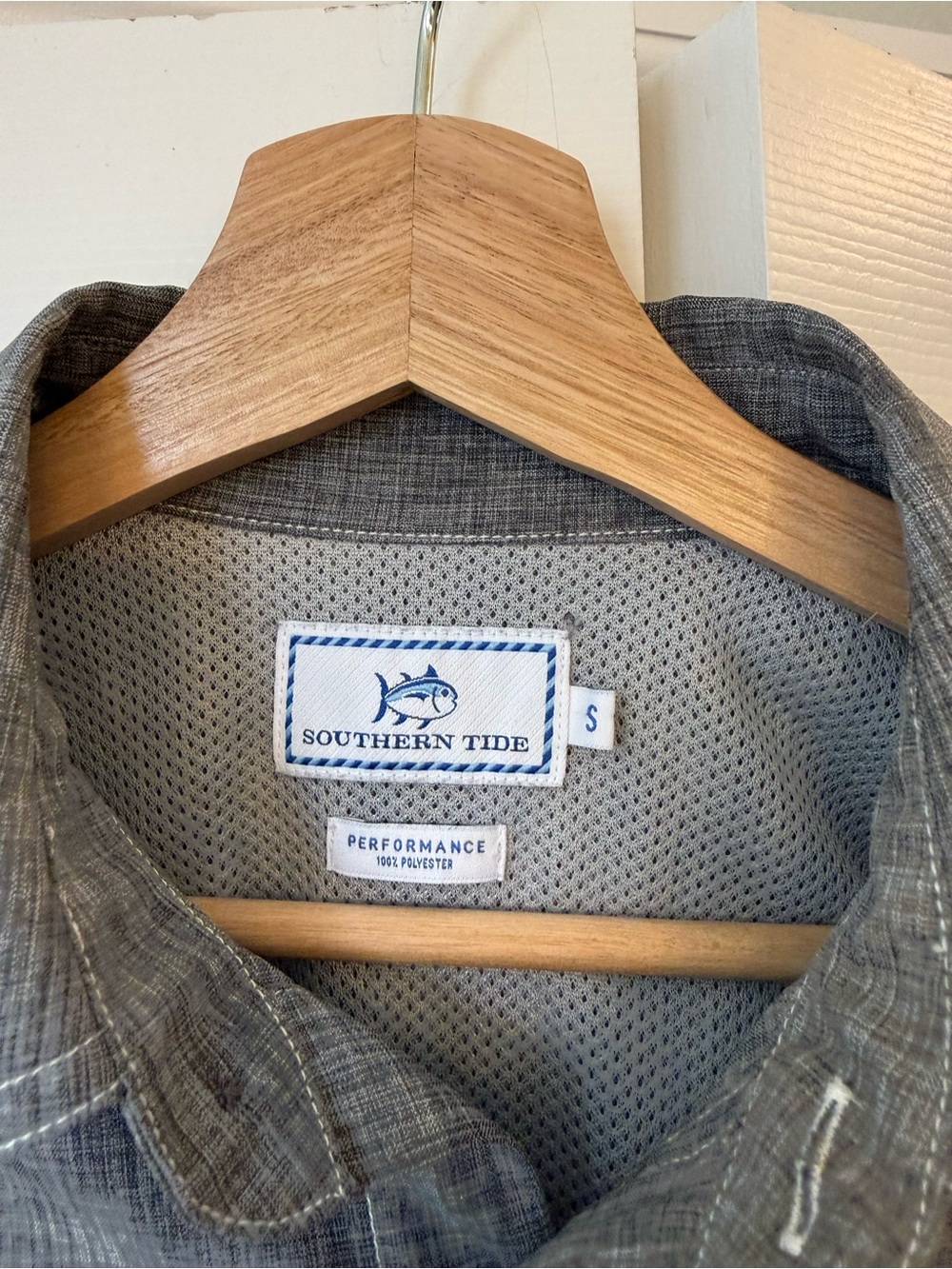 Southern tide ocearch fishing button down shirt - Picture 2 of 6